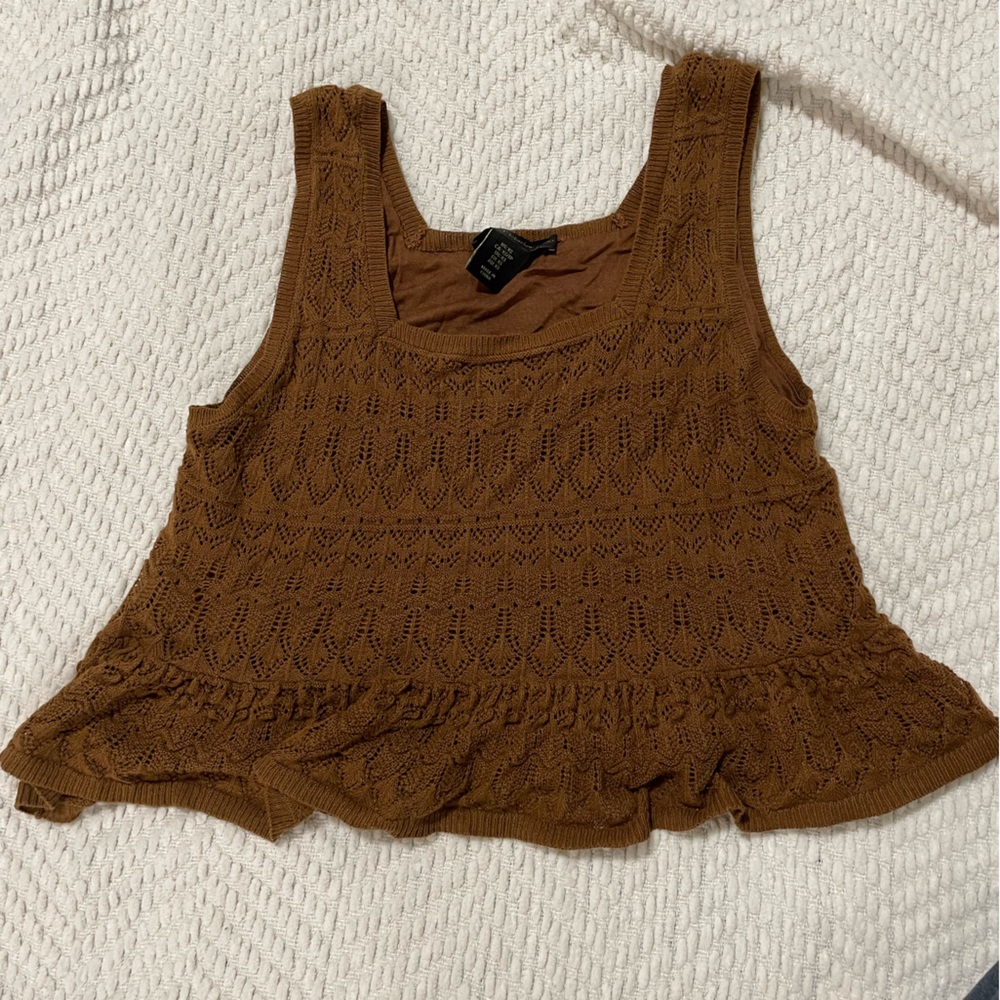 NWOT House of Harlow crop top